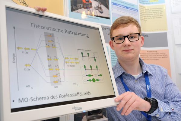 Anton Klersy, der Landessieger in Chemie (Foto: BASF).