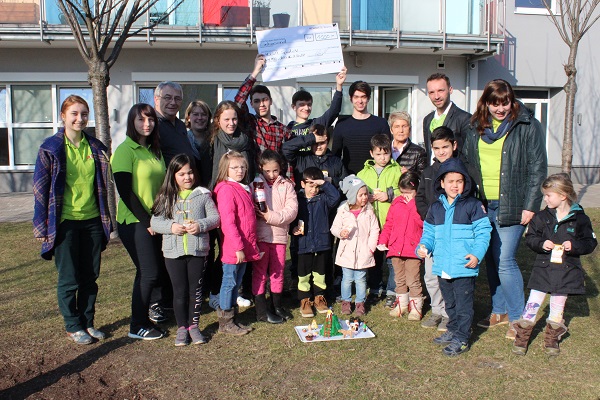 Team 2: Die Renolit-Azubis spendeten den Gewinn der ALISA-Stiftung (Foto: Renolit).