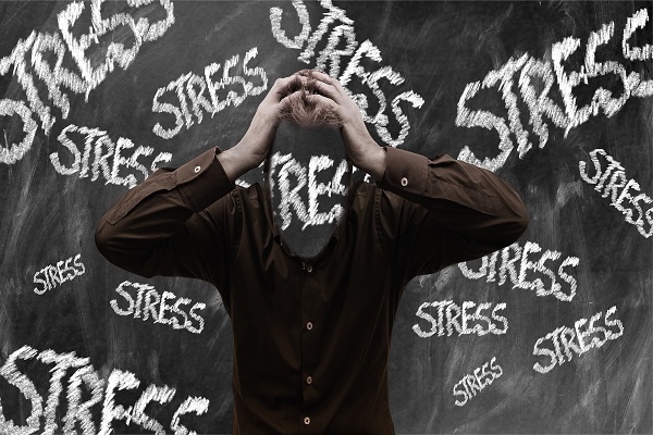 Stress anstrengend. Wie man ihn vermeidet und damit umgeht erfahrt ihr hier. (Bild: Gerd Altmann via pixabay, CC0)