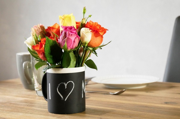 Liebe Azubis, wenn ihr noch ein Geschenk für eure Mutter sucht, haben wir eine kreative Idee (Foto: Oasis Floral Products)