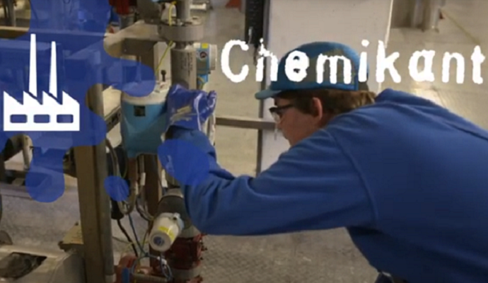Schill+Seilacher sucht Chemikanten, die die Produktion steuern (Foto: Schull+Seilacher)